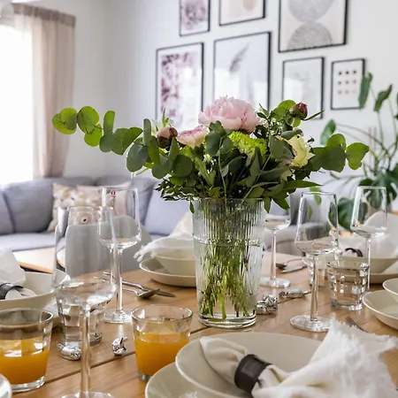 Arctic Blush Apartment *