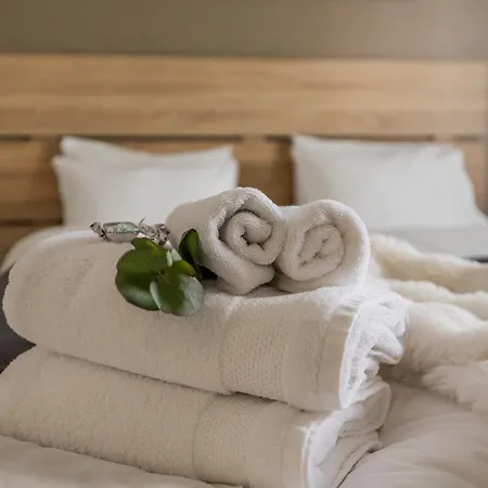 Arctic Blush Rovaniemi